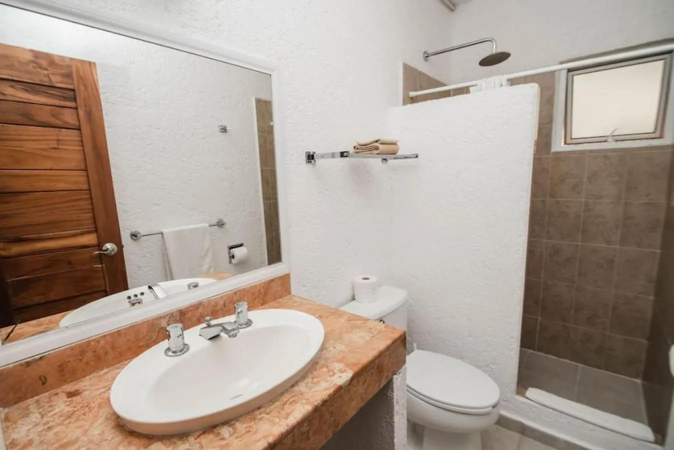 1Br Apt With Balcony And Terrace, 1 Block From 5Th Av Playa del Carmen
